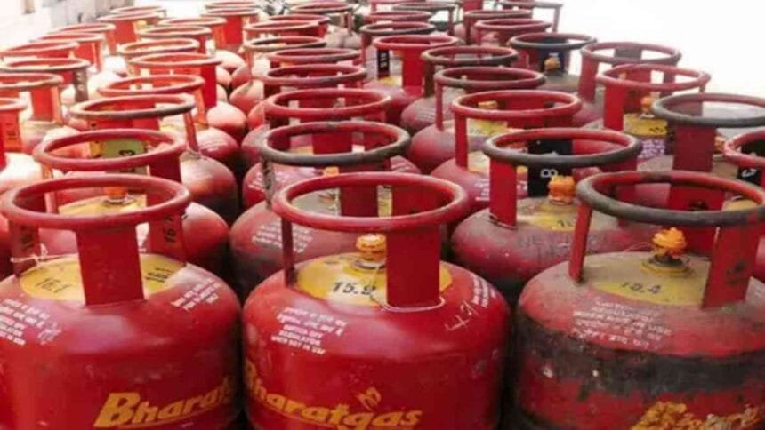 How To Register In Pm Ujjwala Yojana For Free Gas Cylinder